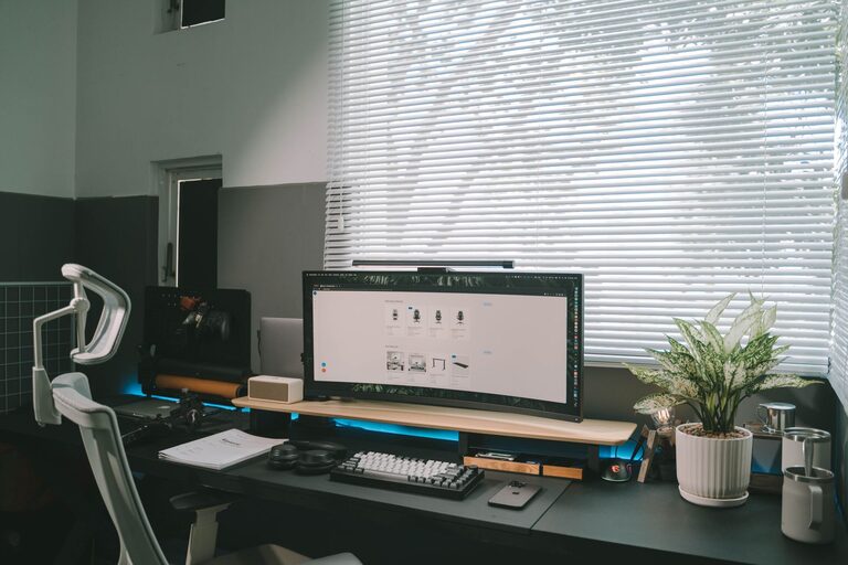 Tips for Creating an Inviting and Productive Home Office Space